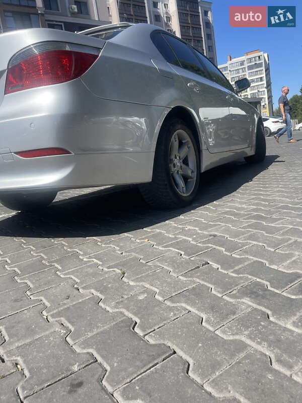 Седан BMW 5 Series 2004 в Хмельницком