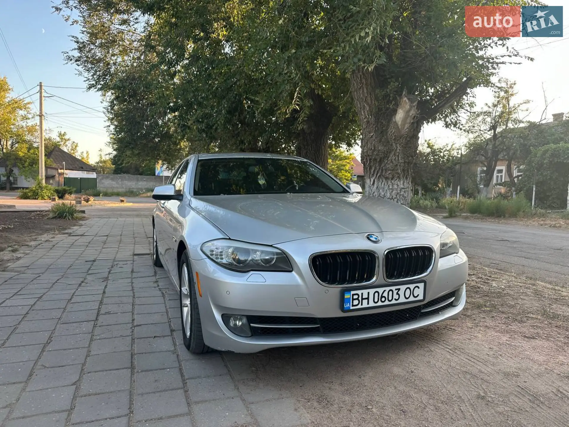 2012 BMW 5er - мініатюра 2