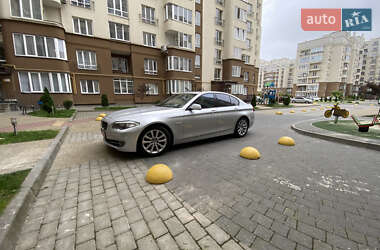 Седан BMW 5 Series 2010 в Львове