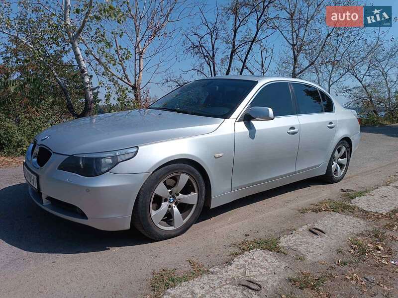 Седан BMW 5 Series 2003 в Дніпрі