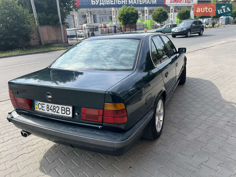 Седан BMW 5 Series 1995 в Чернівцях