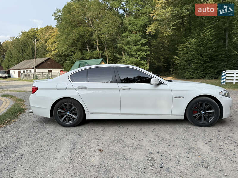 Седан BMW 5 Series 2012 в Ильинцах фото 3 Седан BMW 5 Series 2012 в Ильинцах