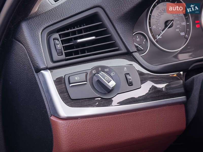 Седан BMW 5 Series 2014 в Коростене