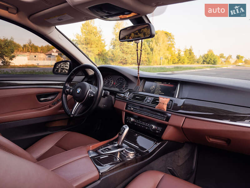 Седан BMW 5 Series 2014 в Коростене