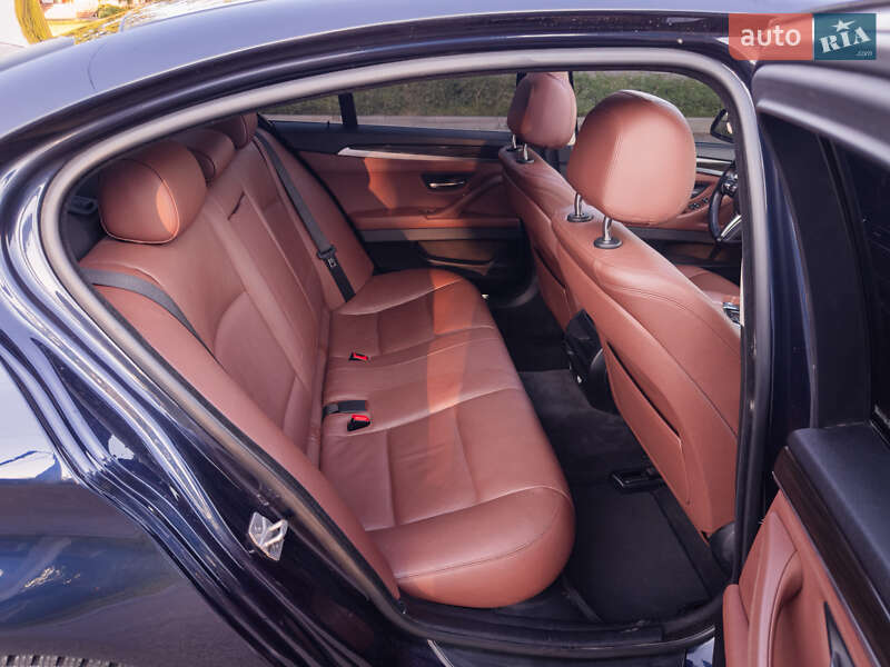Седан BMW 5 Series 2014 в Коростене