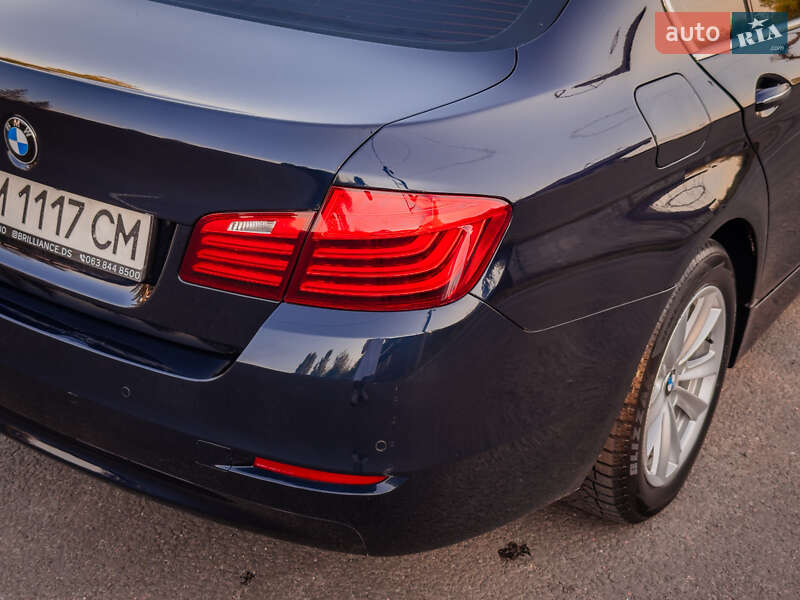 Седан BMW 5 Series 2014 в Коростене