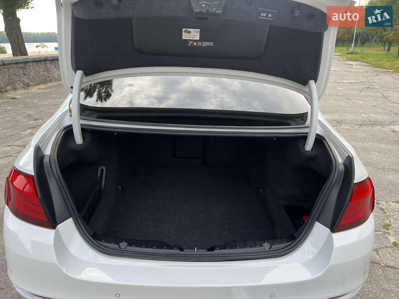 Седан BMW 5 Series 2012 в Кременчуге фото 58 Седан BMW 5 Series 2012 в Кременчуге