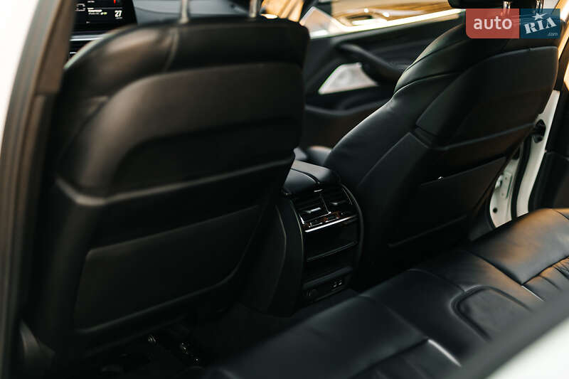 Седан BMW 5 Series 2020 в Днепре