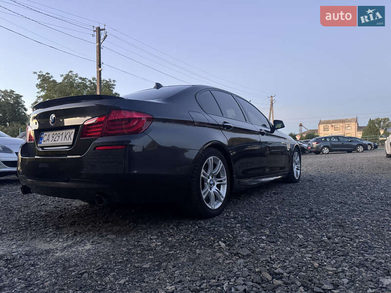 Седан BMW 5 Series 2012 в Звенигородке