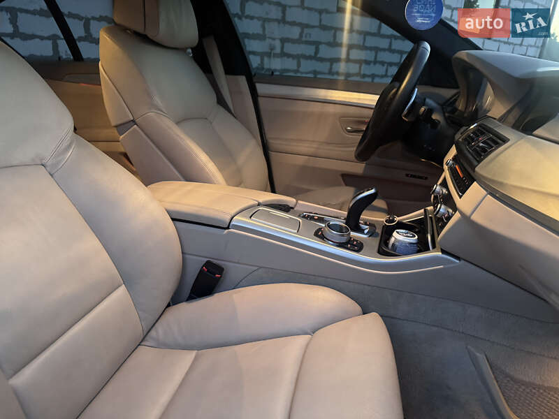 Седан BMW 5 Series 2012 в Звенигородке