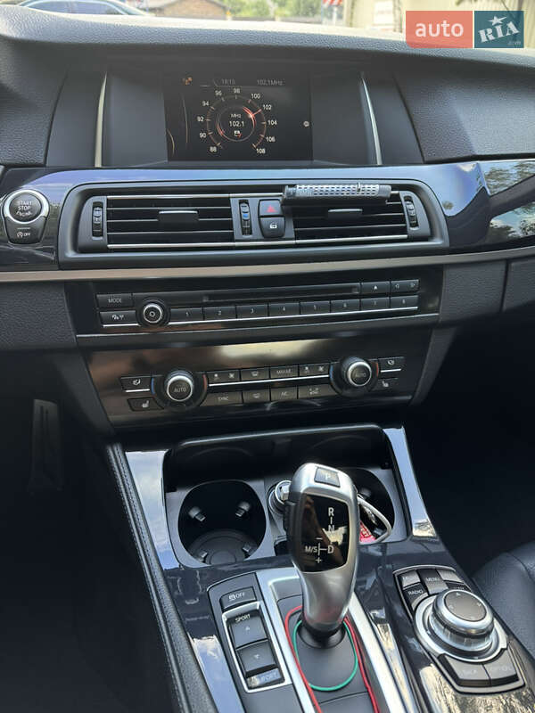 Седан BMW 5 Series 2016 в Кременчуге