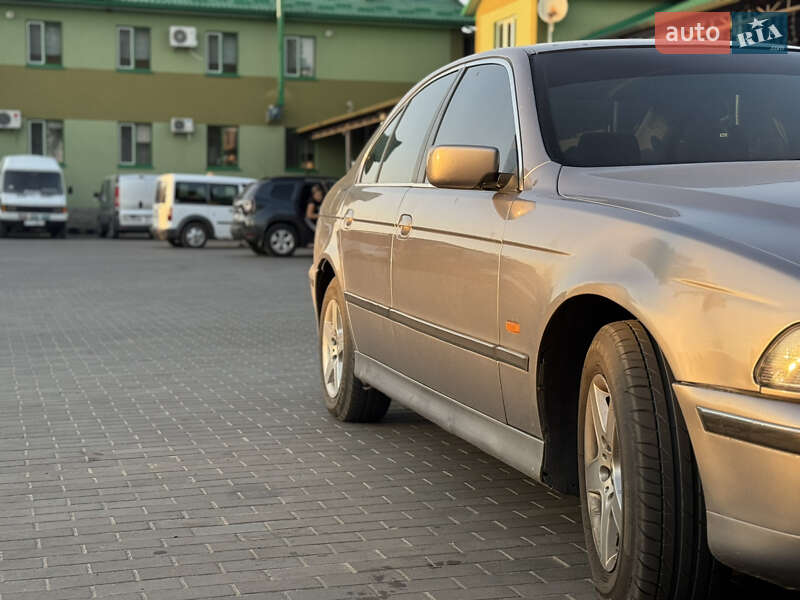 Седан BMW 5 Series 1996 в Камені-Каширському