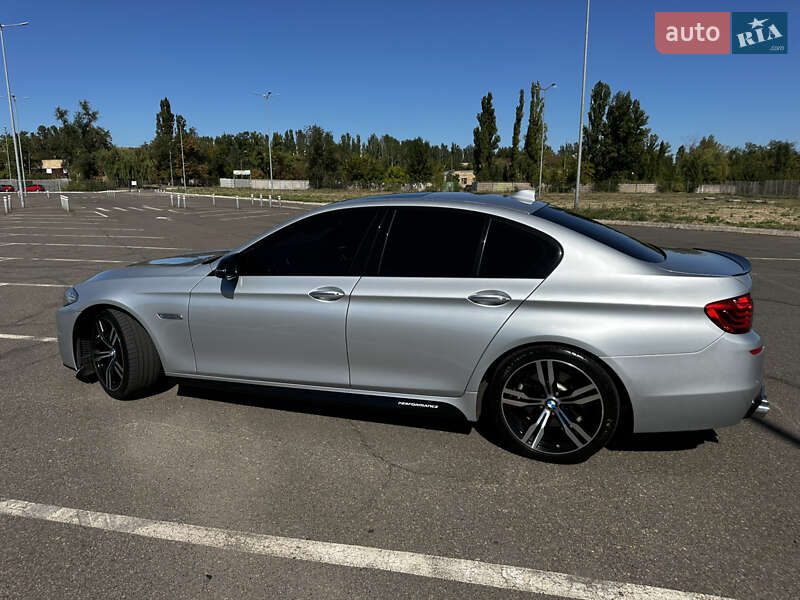 Седан BMW 5 Series 2014 в Кривом Роге