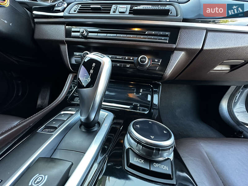 Седан BMW 5 Series 2014 в Кривом Роге