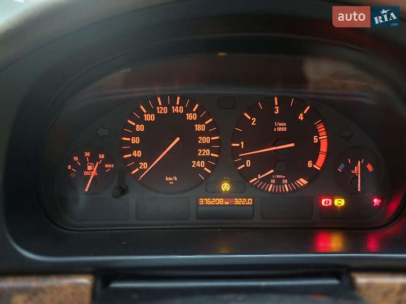 Седан BMW 5 Series 1999 в Киеве