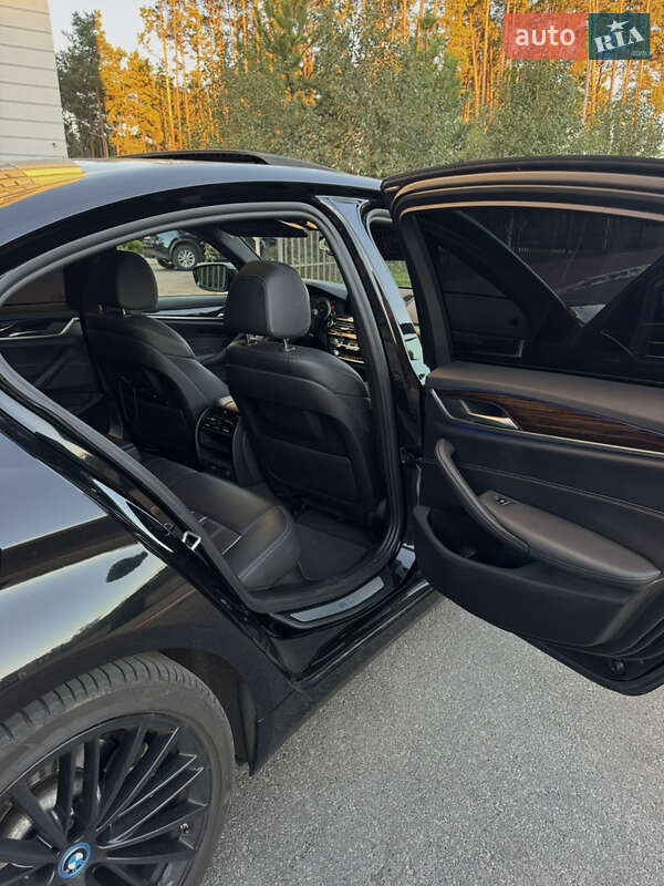 Седан BMW 5 Series 2019 в Києві фото 12 Седан BMW 5 Series 2019 в Києві