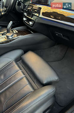 Седан BMW 5 Series 2019 в 
