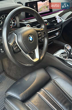 Седан BMW 5 Series 2018 в 