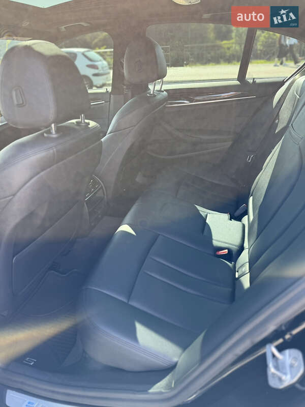 Седан BMW 5 Series 2018 в Киеве фото 34 Седан BMW 5 Series 2018 в Киеве