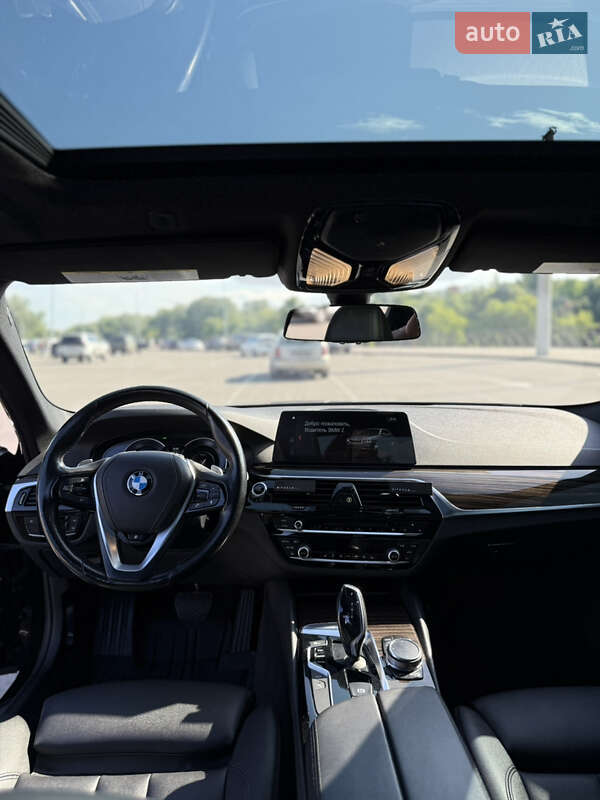 Седан BMW 5 Series 2018 в Киеве фото 35 Седан BMW 5 Series 2018 в Киеве
