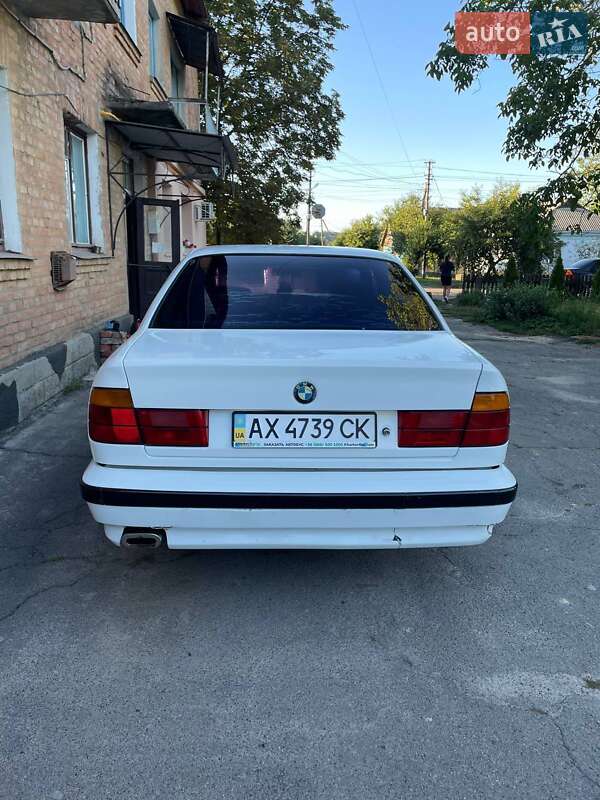 Седан BMW 5 Series 1989 в Катеринополе