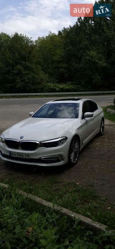 Седан BMW 5 Series 2018 в Ужгороде