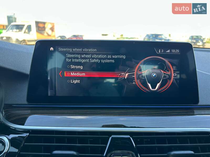 Седан BMW 5 Series 2018 в Киеве