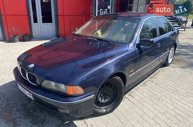 Седан BMW 5 Series 2000 в Калуші