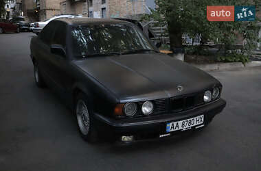 Седан BMW 5 Series 1992 в Києві