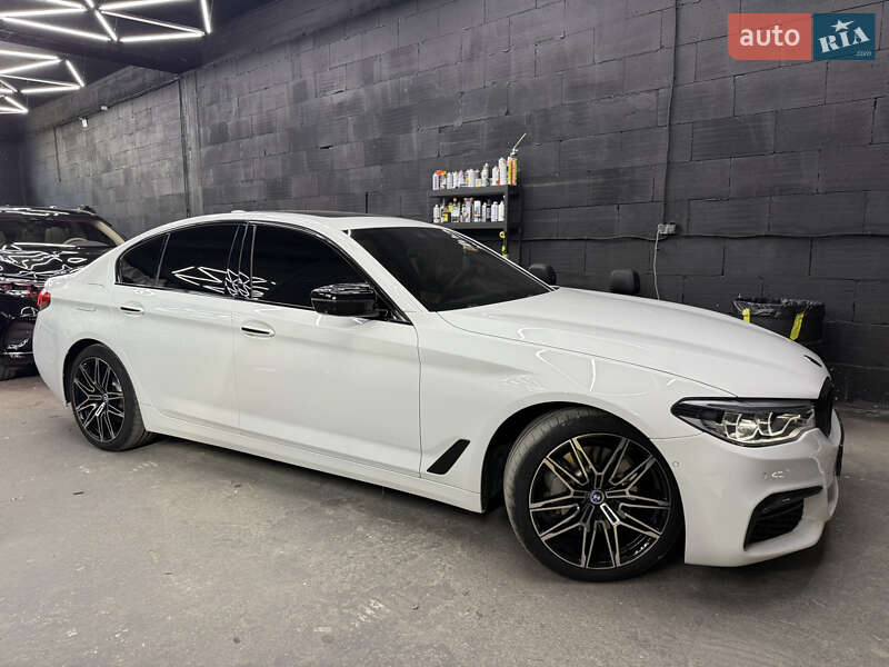 Седан BMW 5 Series 2017 в Киеве