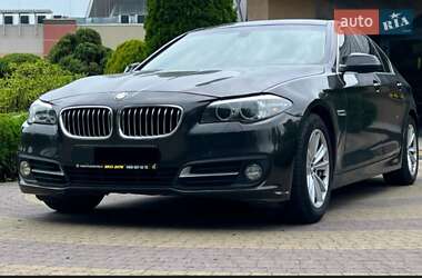 Седан BMW 5 Series 2015 в Львові
