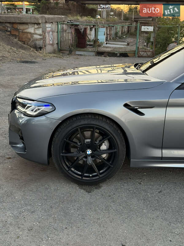 Седан BMW 5 Series 2018 в Дніпрі