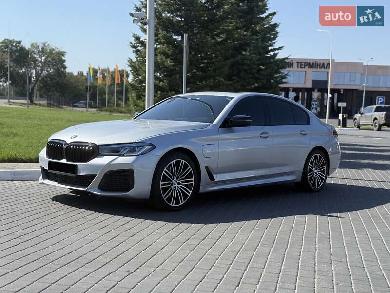 Седан BMW 5 Series 2019 в 