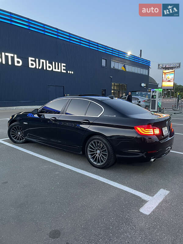 BMW 5 Series 2012
