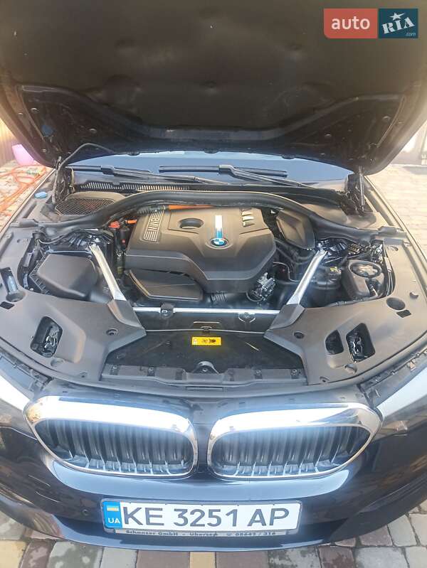 Седан BMW 5 Series 2018 в Днепре фото 49 Седан BMW 5 Series 2018 в Днепре