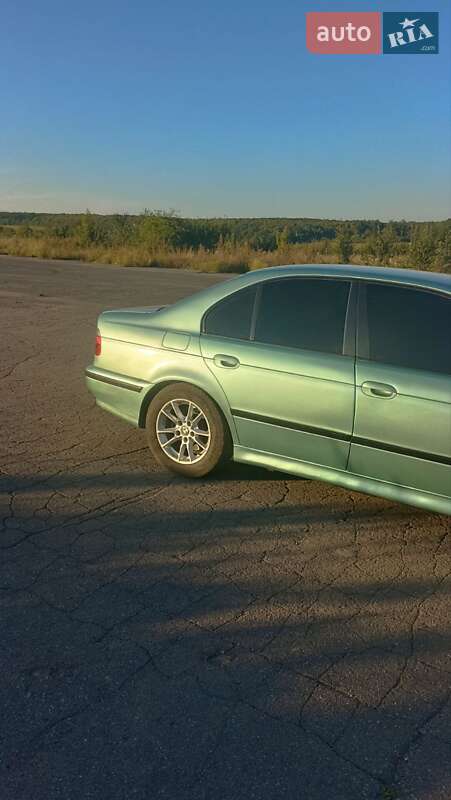 Седан BMW 5 Series 2000 в Баре фото 3 Седан BMW 5 Series 2000 в Баре
