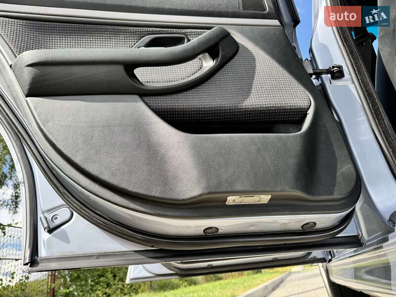 Универсал BMW 5 Series 2002 в Каменском фото 32 Универсал BMW 5 Series 2002 в Каменском