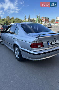 Седан BMW 5 Series 2000 в 
