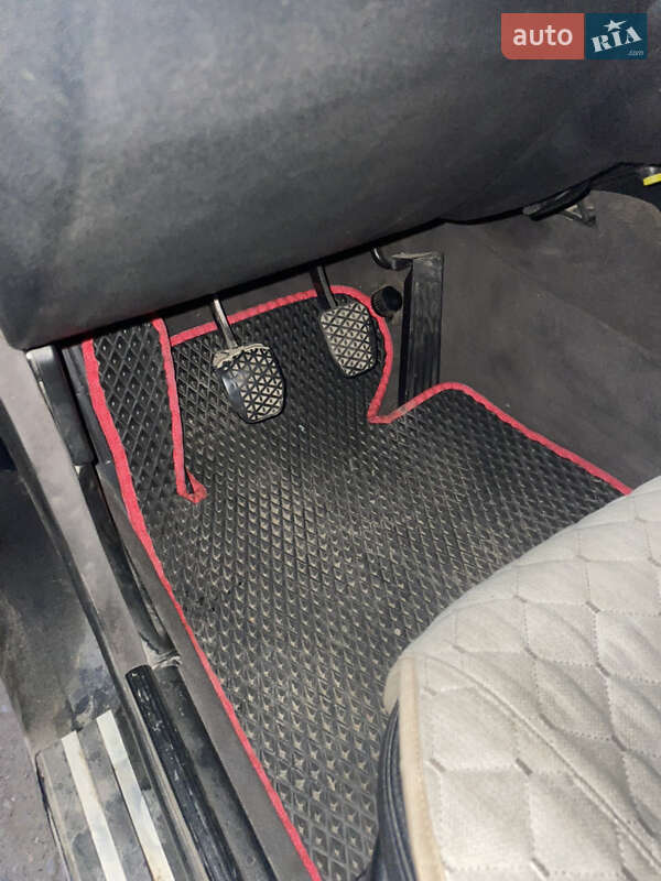 Седан BMW 5 Series 1995 в Чернівцях