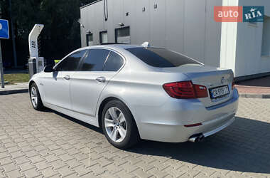 Седан BMW 5 Series 2012 в 