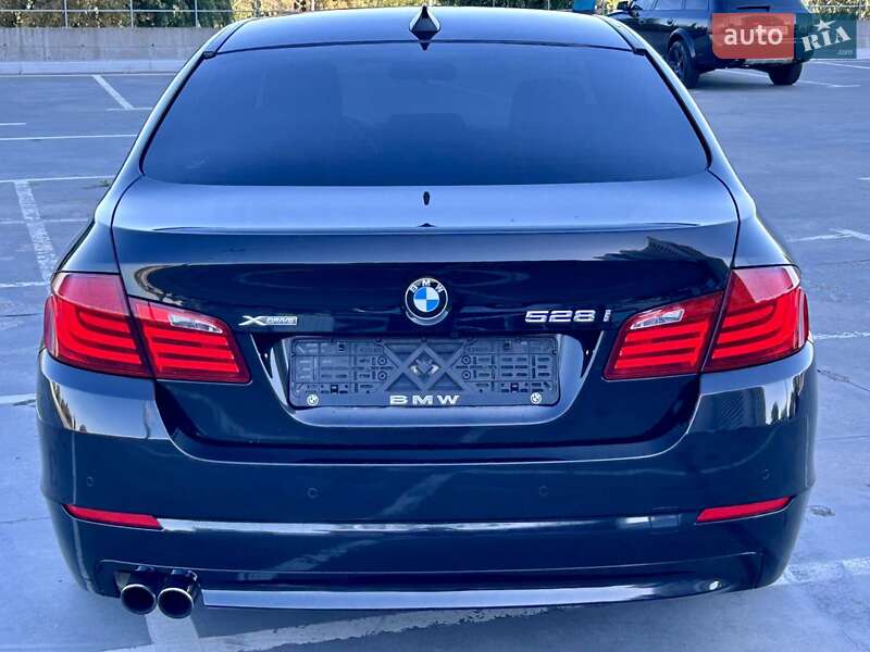Седан BMW 5 Series 2013 в Киеве