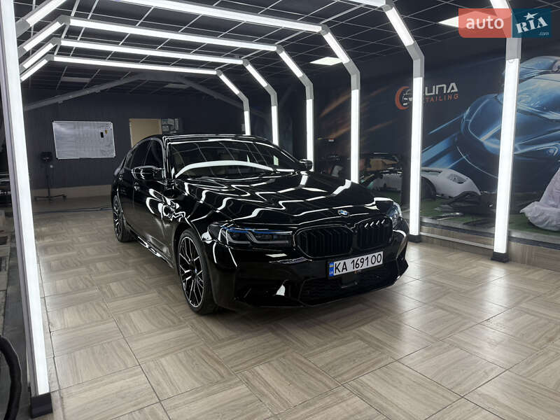 Седан BMW 5 Series 2019 в Киеве
