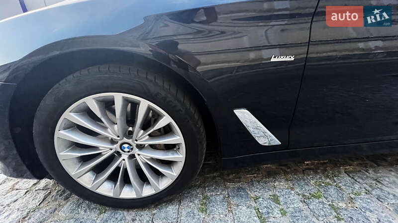Седан BMW 5 Series 2017 в Киеве фото 4 Седан BMW 5 Series 2017 в Киеве