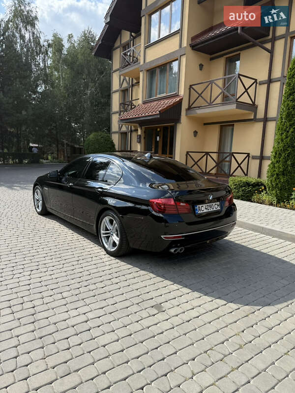 Седан BMW 5 Series 2014 в Луцке