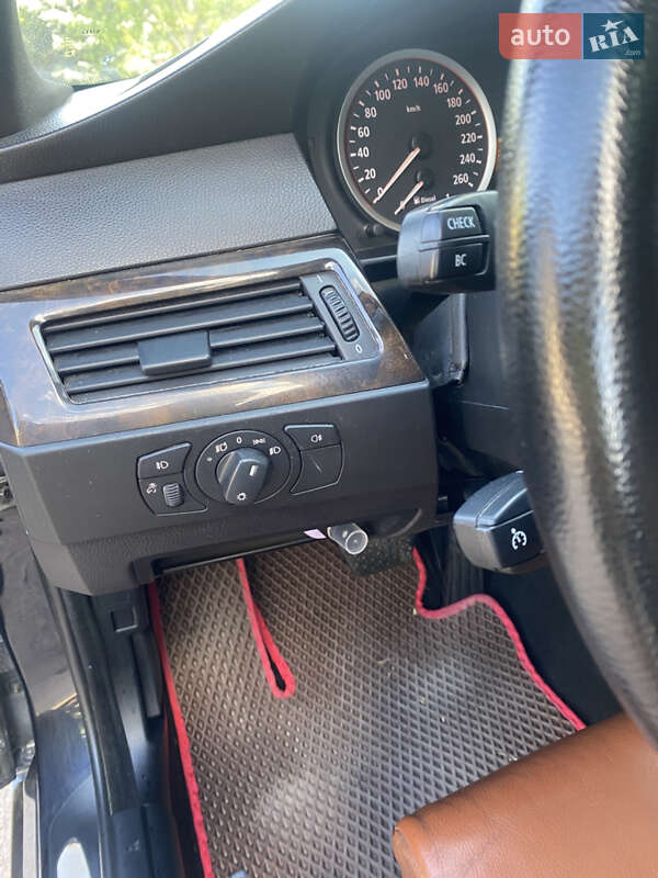 Седан BMW 5 Series 2004 в Великой Александровке фото 19 Седан BMW 5 Series 2004 в Великой Александровке