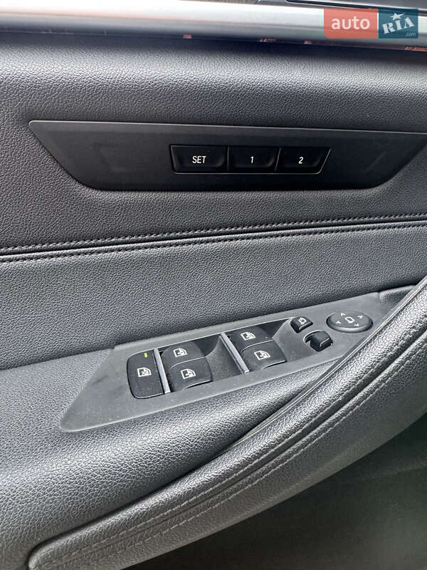 Седан BMW 5 Series 2018 в Киеве