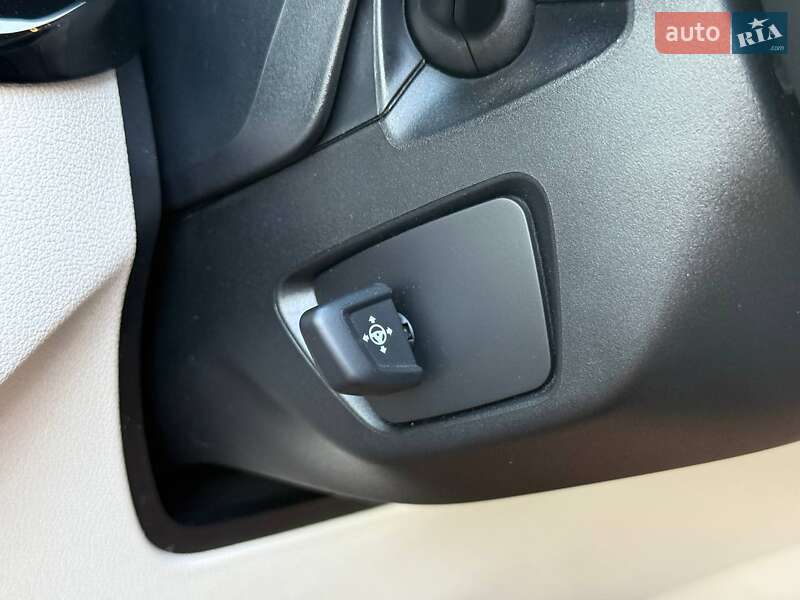 Седан BMW 5 Series 2017 в Хмельницком