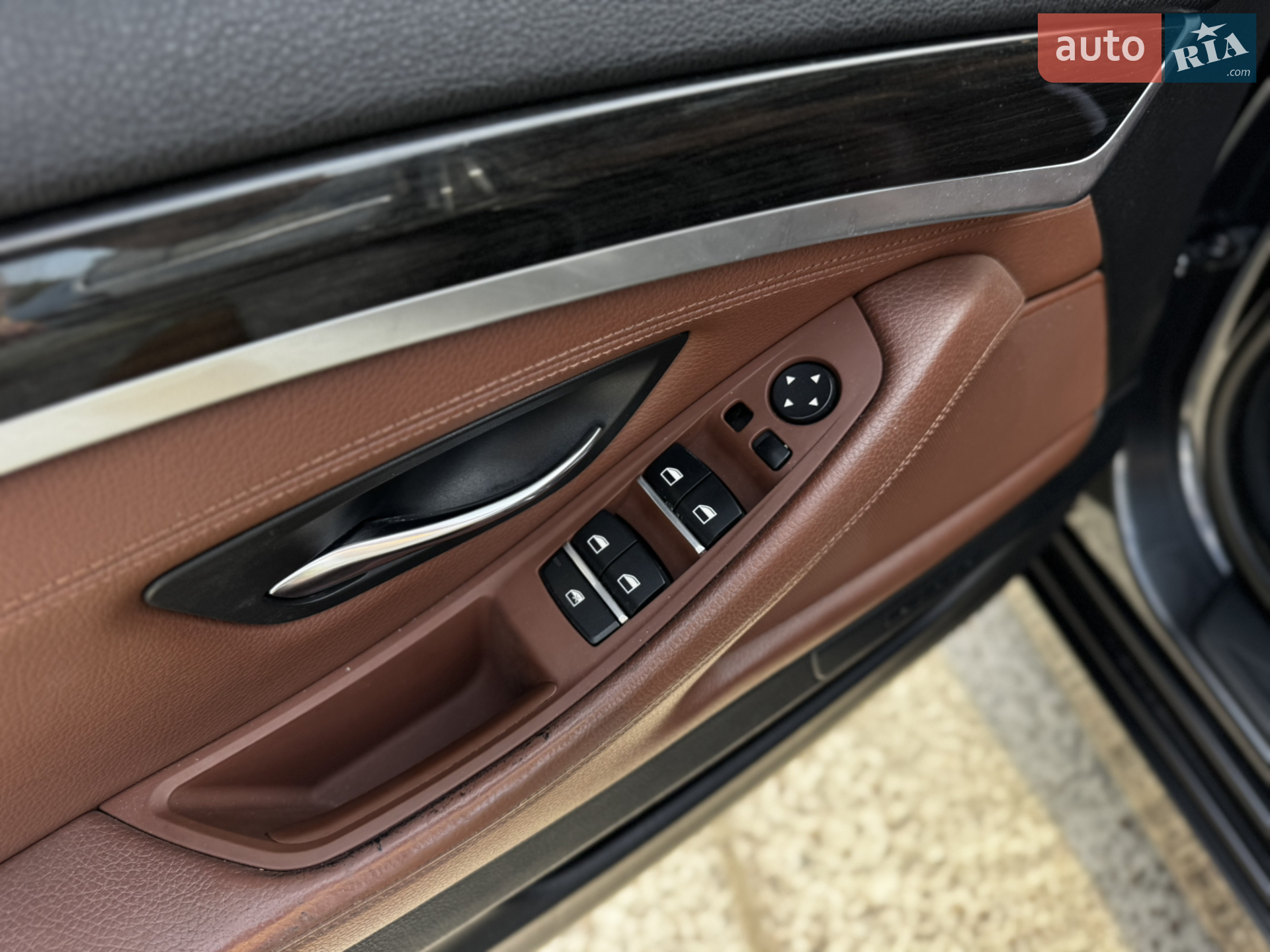 2010 BMW 5er - мініатюра 18