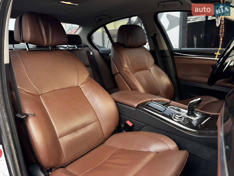 Седан BMW 5 Series 2010 в Житомирі фото 45 Седан BMW 5 Series 2010 в Житомирі