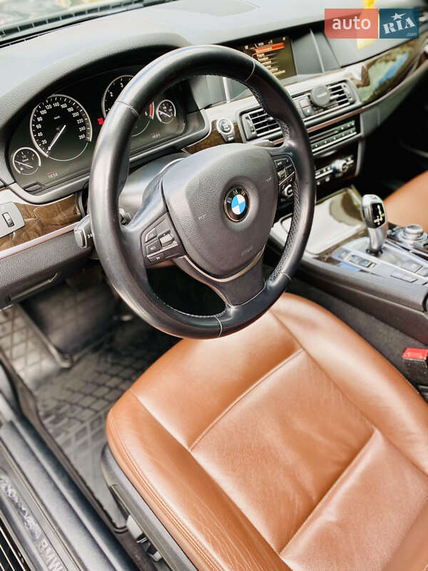 Седан BMW 5 Series 2015 в Киеве